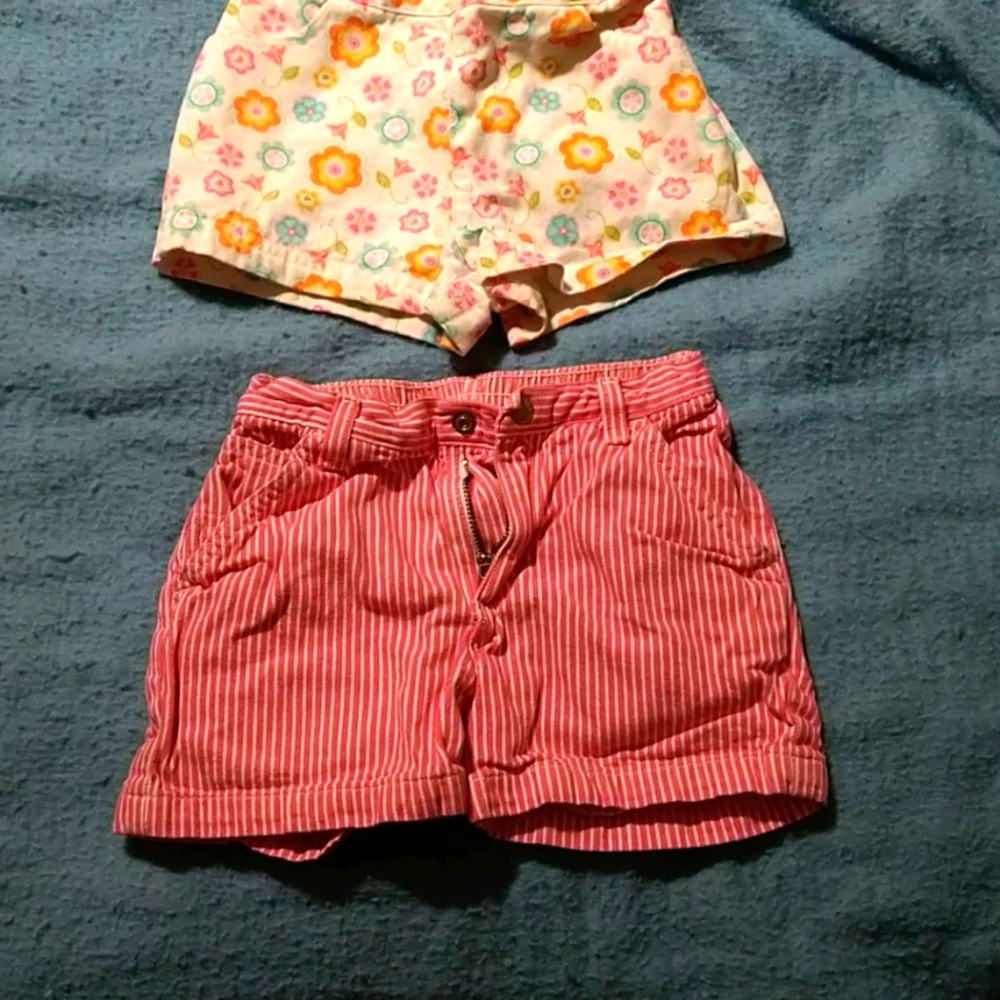 Children's shorts, size 4T (2 for one price)